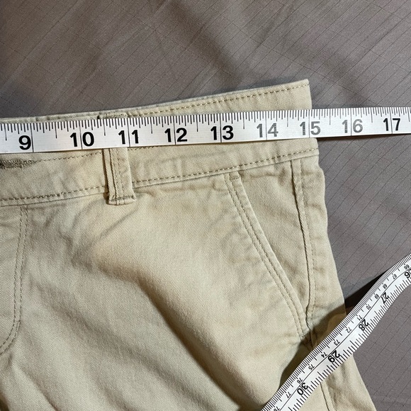 Arizona‎ Jean Company Tan Shorts w/Front Pockets and Faux Back Pockets, Size 5 - Picture 5 of 10